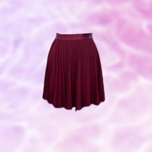 Burgundy Pleated Accordion A-Line Mini Skirt - Picture 3 of 7